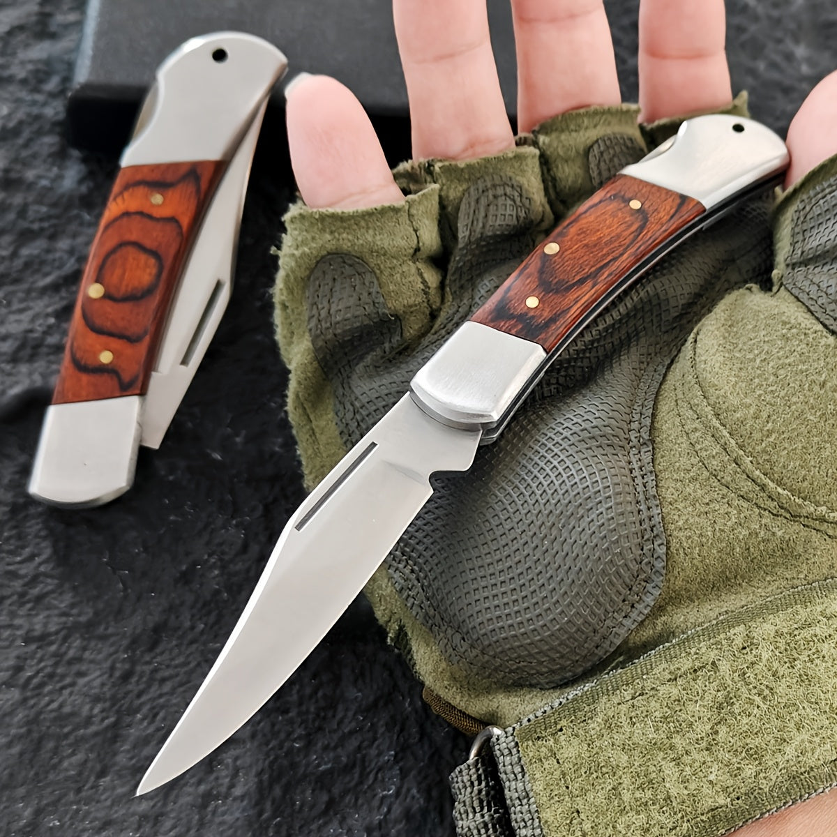 Folding Precision Knife with Spearhead Blade and Ergonomic Handle, Lightweight Portable Cutting Tool for Adult Camping, Crafts and Home Projects