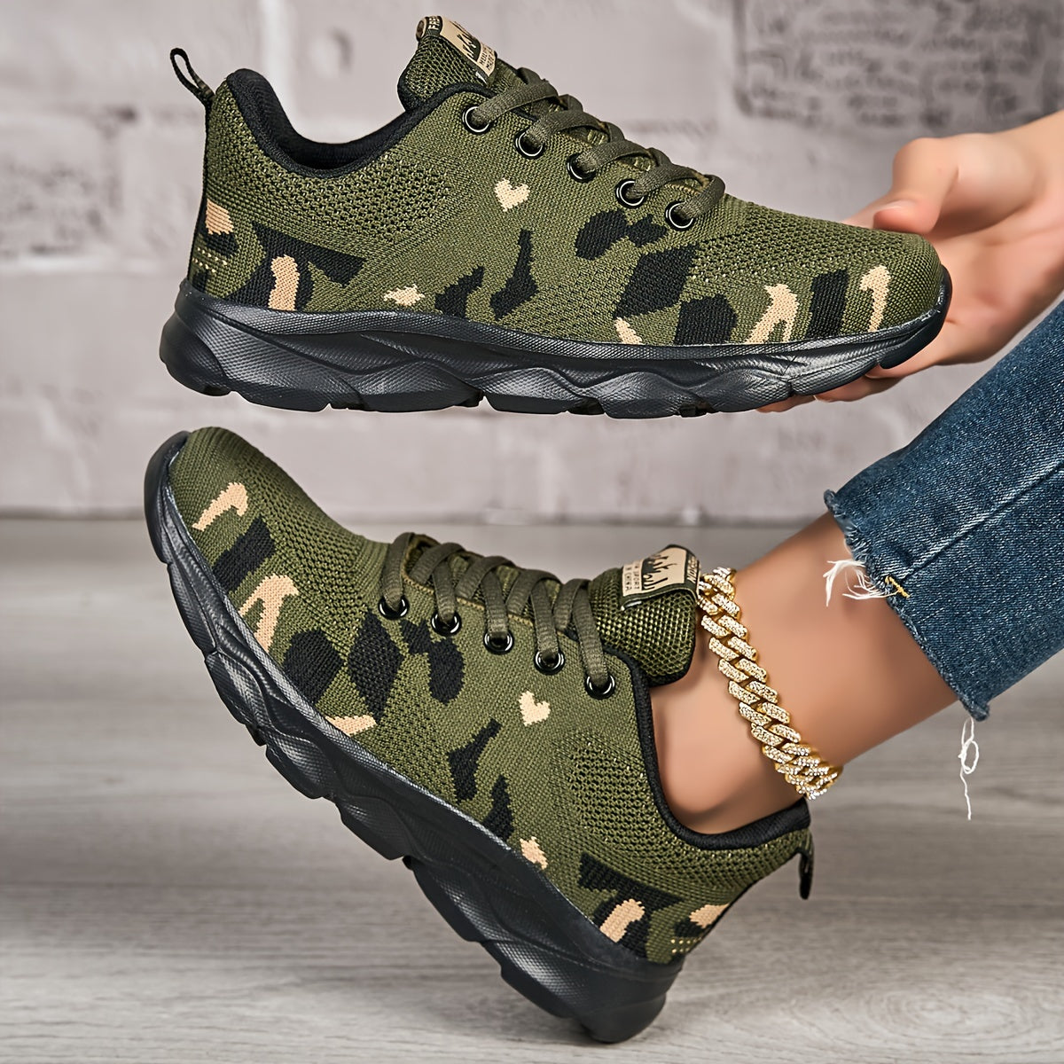 Women's Air Cushion Sneakers, Breathable Mesh Walking Shoes in Green and Grey Colors, Lightweight Casual Footwear for Gym and Everyday Wear