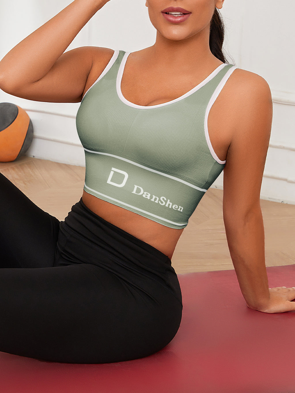 Cross-Back Sports Bras for Women 4-Pack, Wireless Seamless Workout Bra Set with Removable Padding in Mixed Colors for Yoga and Running, S–XXL