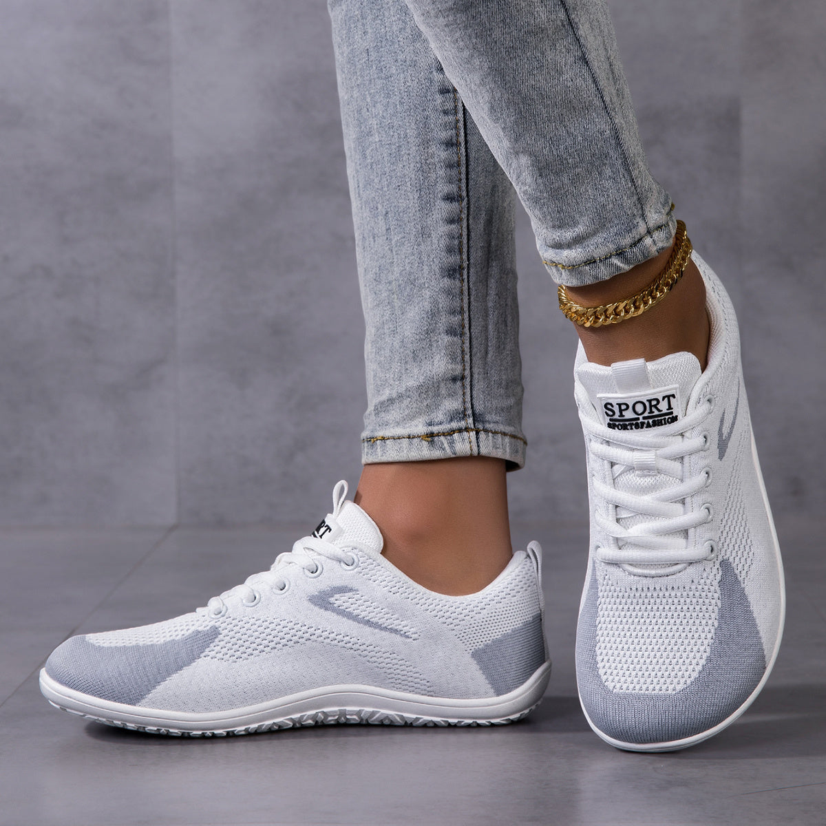 Women's Wide Toe Box Training Sneakers with Cushioned EVA Sole and Arch Support, Low-Top Walking Shoes for Gym and Everyday Wear