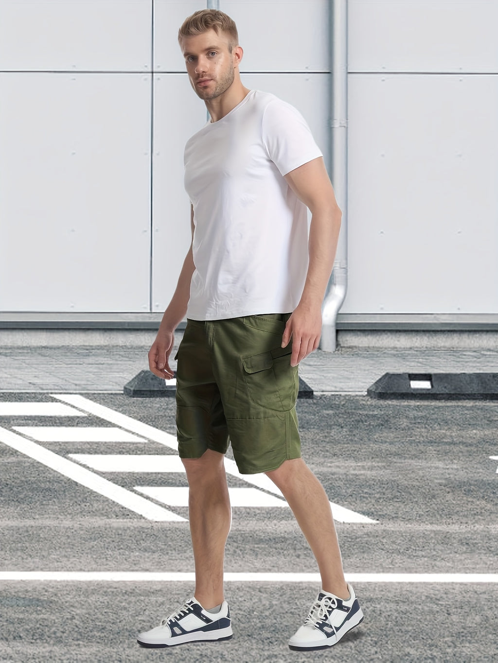 Multi-Pocket Cargo Shorts for Men, Breathable Quick-Dry Tactical-Style Work Shorts in Black, Khaki, Grey or Fern Green for Everyday Outdoor Wear