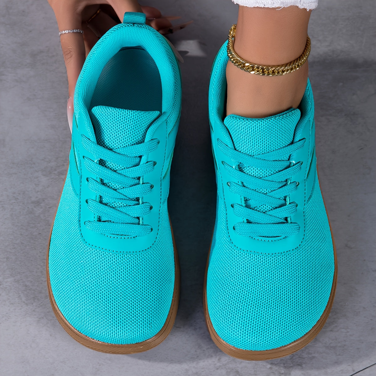 Women's Wide Toe Box Training Sneakers with Cushioned EVA Sole and Arch Support, Low-Top Walking Shoes for Gym and Everyday Wear