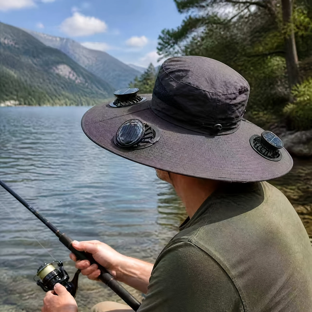 4-Fan Solar Powered Sun Hat with Wide Brim, USB Charging and 3 Adjustable Speeds for Fishing, Hiking and Summer Outdoor Activities