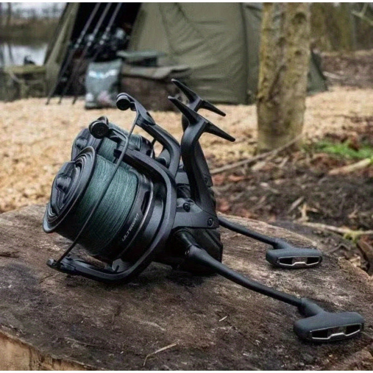 10000 Sea Fishing Reel with Listed Metal Construction and Large Line Capacity, Large-Size Angling Equipment for Offshore Fishing Trips and Fishing Gifts