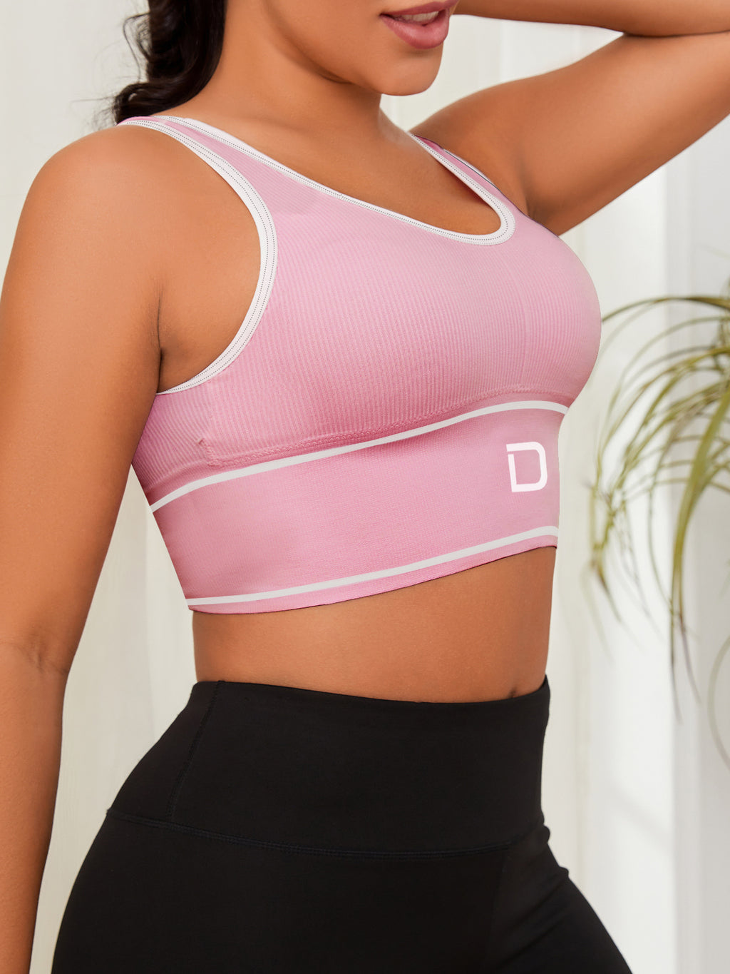 Cross-Back Sports Bras for Women 4-Pack, Wireless Seamless Workout Bra Set with Removable Padding in Mixed Colors for Yoga and Running, S–XXL
