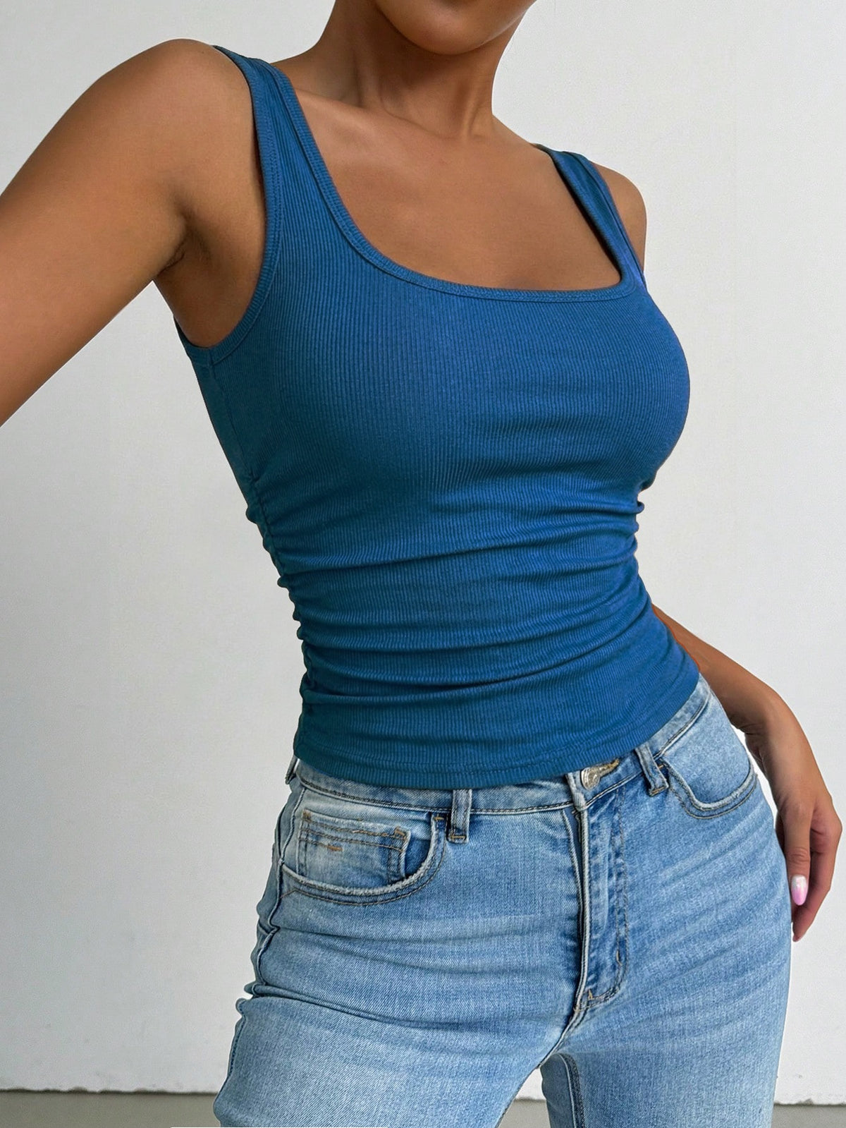 Women's Fitted Tank Tops 4-Pack, Mixed-Color Solid Layering Vest Shirts for Spring and Autumn, Everyday Inner or Outer Wear in Sizes S–XXL