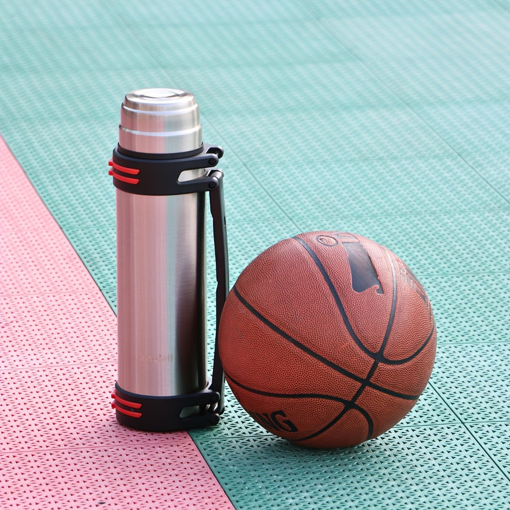 2 Liter Vacuum Insulated Water Bottle, Large 2000ml Capacity for Daily Hydration, Travel and Outdoor Packing in Black or Silvery