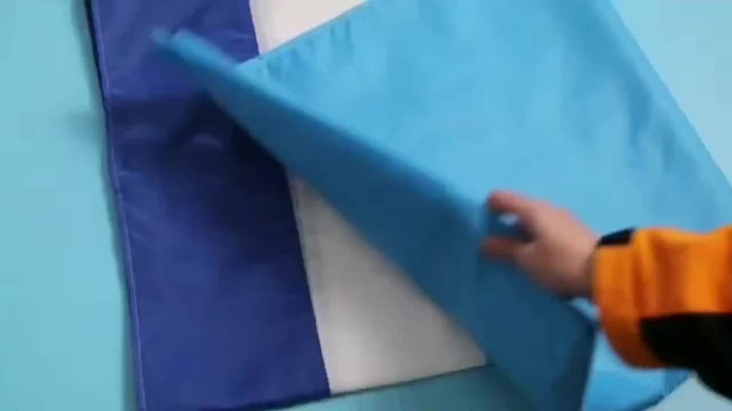 Sandproof Beach Blanket 79 x 83 Inches for 1-4 Adults, Blue Lightweight Quick-Drying Nylon Picnic Mat for Travel, Camping and Hiking